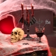 DEKORACJA HALLOWEENOWA "ZAKRWAWIONY OBRUS" 76cm/300cm, 210cm/300cm