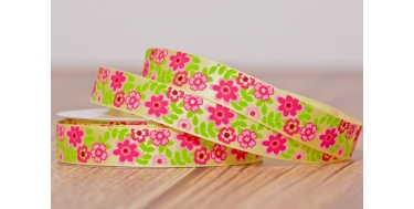 WSTĄŻKA SATYNOWA ZE WZOREM "KWIATKI" 1,6cm/10yd